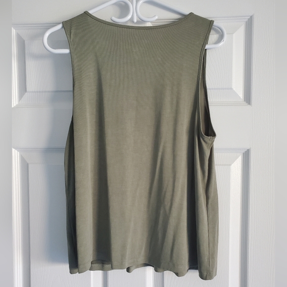 AE Tank - Picture 2 of 3